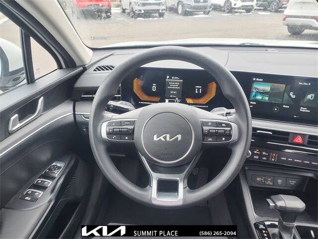 2025 Kia K5 LXS