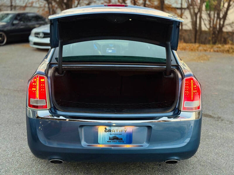 2011 Chrysler 300 Limited