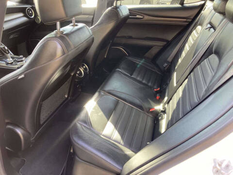 2018 Alfa Romeo Stelvio Ti Sport