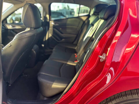 2017 Mazda MAZDA3 Touring