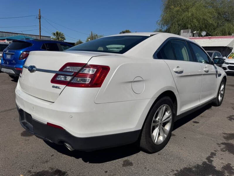 2015 Ford Taurus SEL
