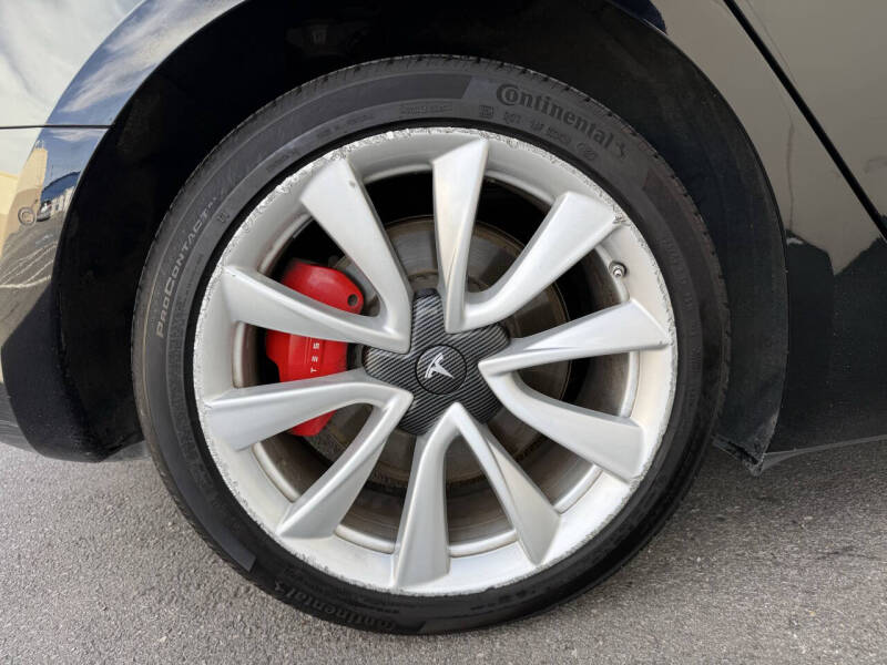 2018 Tesla Model 3 Performance