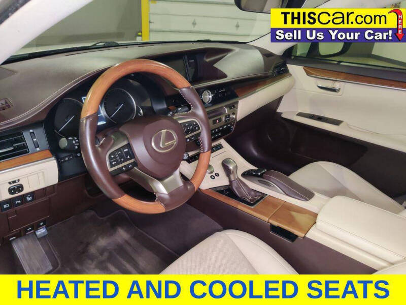 2017 Lexus ES 300h