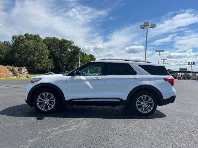 2023 Ford Explorer 8