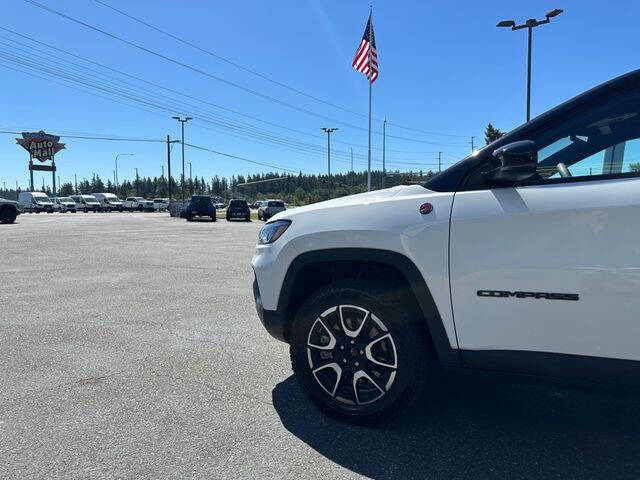 2025 Jeep Compass Trailhawk