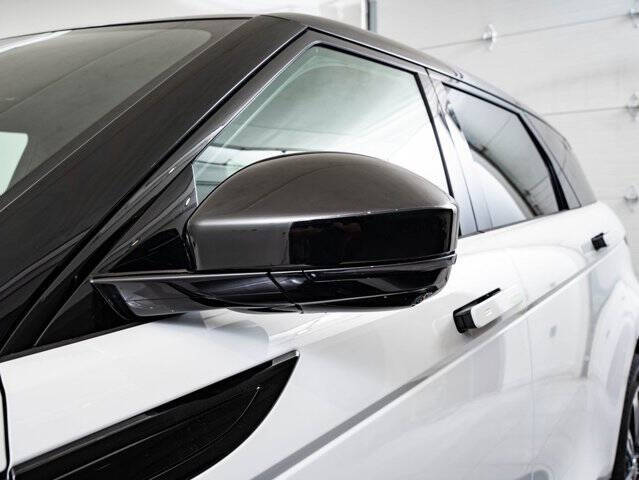 2026 Land Rover Range Rover Evoque P250 Dynamic SE