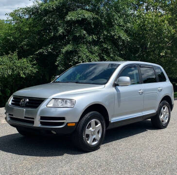 2006 Volkswagen Touareg for sale at R Teto Motor Sales Inc. in Pawtucket RI