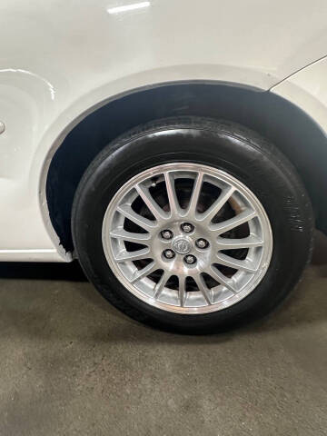 2004 Chrysler Sebring LXi