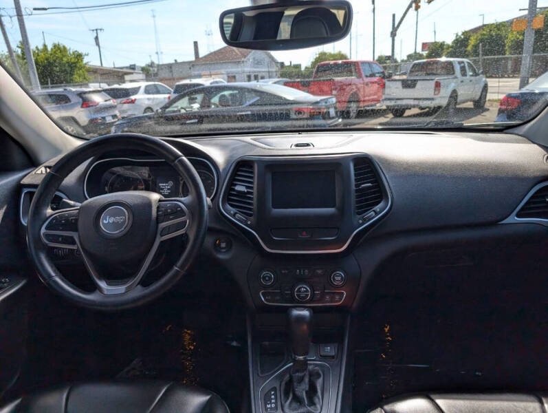 2019 Jeep Cherokee Latitude Plus