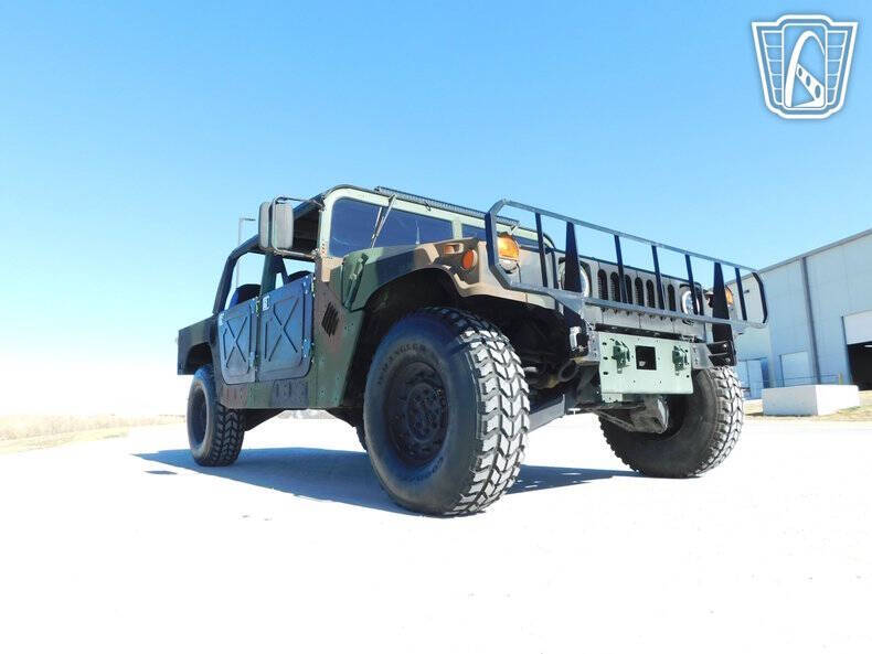 2002 AM General M1123
