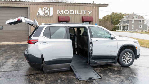 2022 Chevrolet Traverse LT Cloth