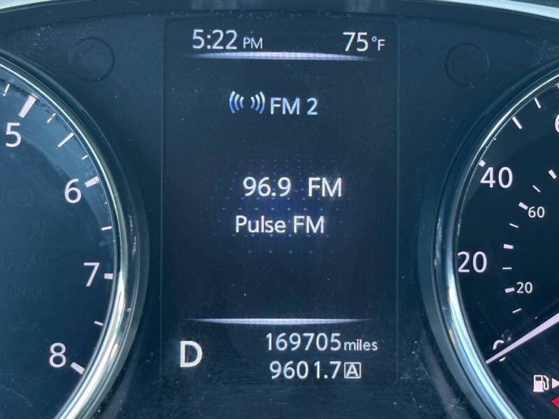 2016 Nissan Rogue S