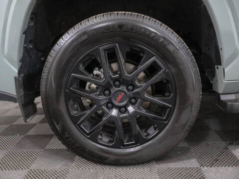 2024 Toyota Sequoia SR5