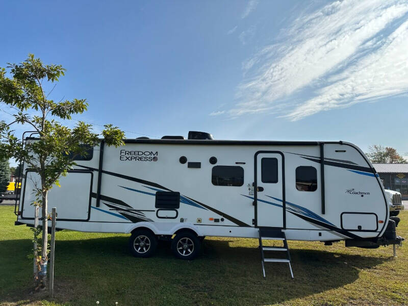 2022 Coachmen RV Freedom Express