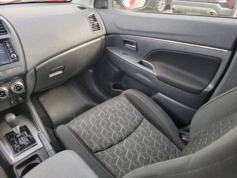 2024 Mitsubishi Outlander Sport S