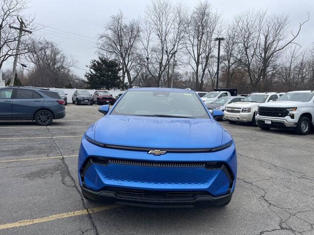 2026 Chevrolet Equinox EV LT 2