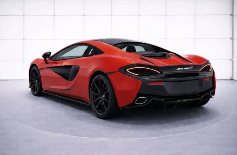2017 McLaren 570GT