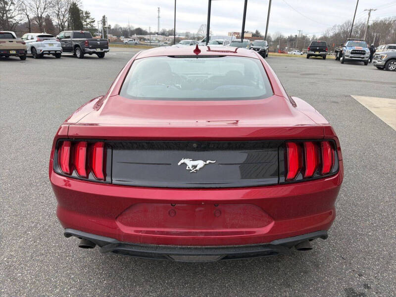 2021 Ford Mustang EcoBoost