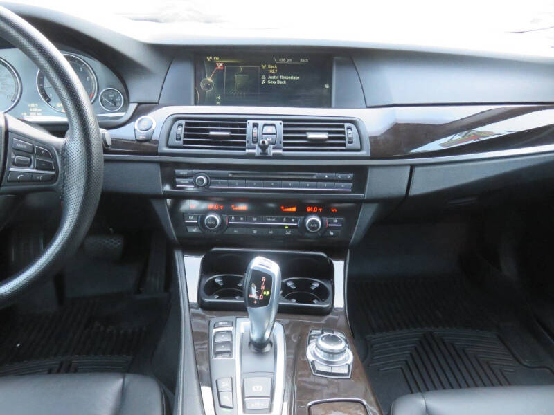 2013 BMW 5 Series 528i xDrive