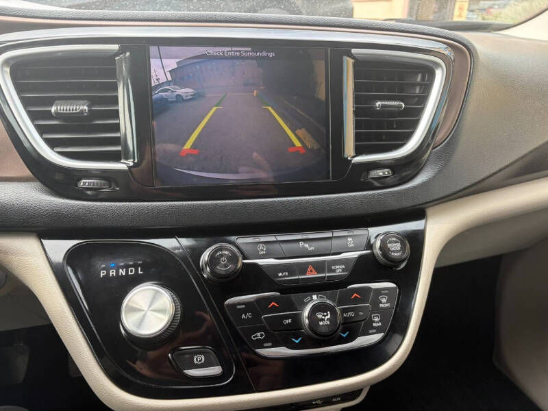 2018 Chrysler Pacifica Touring L Plus