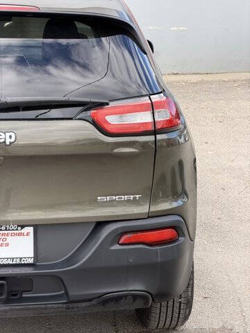 2015 Jeep Cherokee Sport