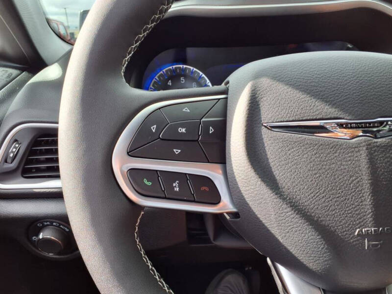 2026 Chrysler Voyager LX