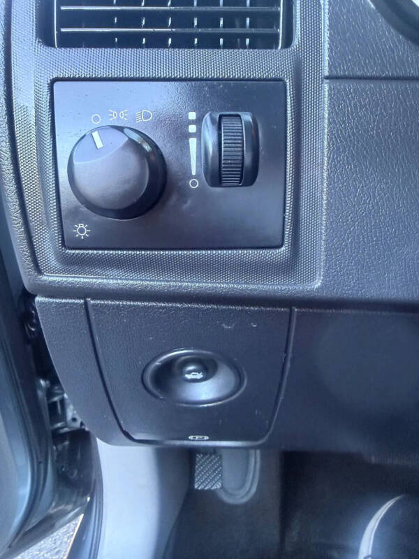 2006 Dodge Charger SE