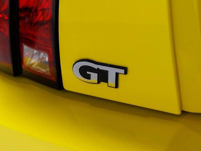 2002 Ford Mustang GT Deluxe