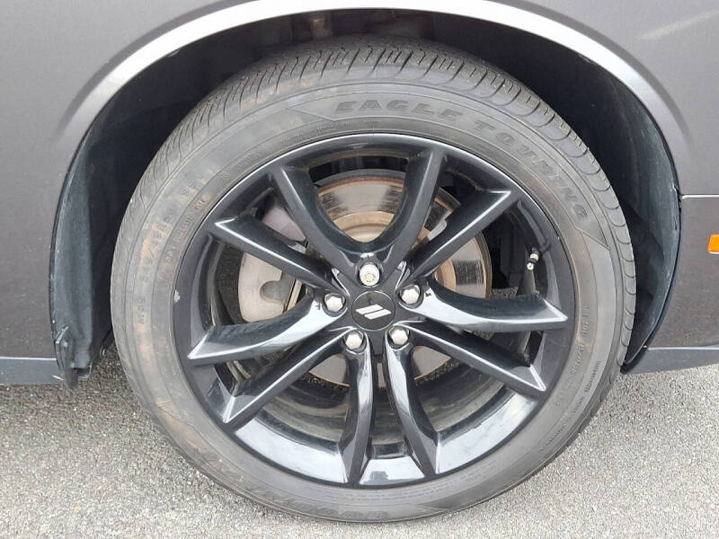 2018 Dodge Challenger R/T Plus