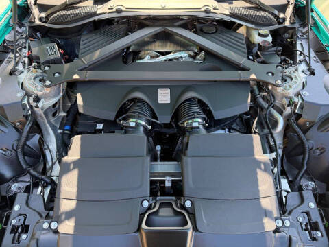 2025 Aston Martin Vantage