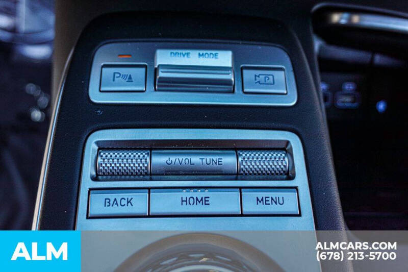 2024 Genesis GV70 2.5T Standard