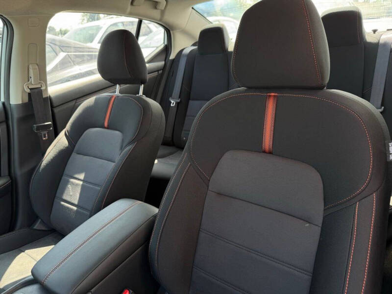 2025 Nissan Sentra SR