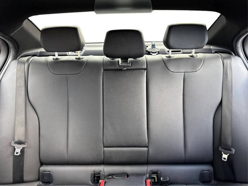 2017 BMW 3 Series 330i xDrive