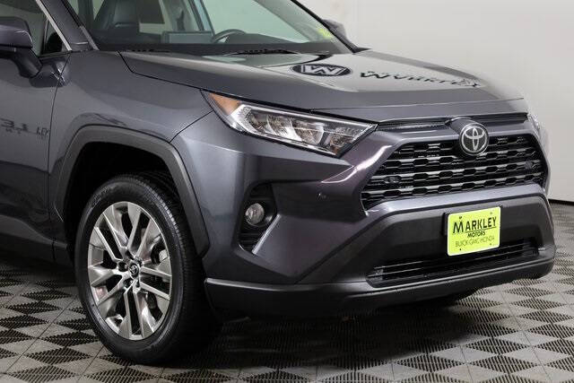 2020 Toyota RAV4 XLE Premium