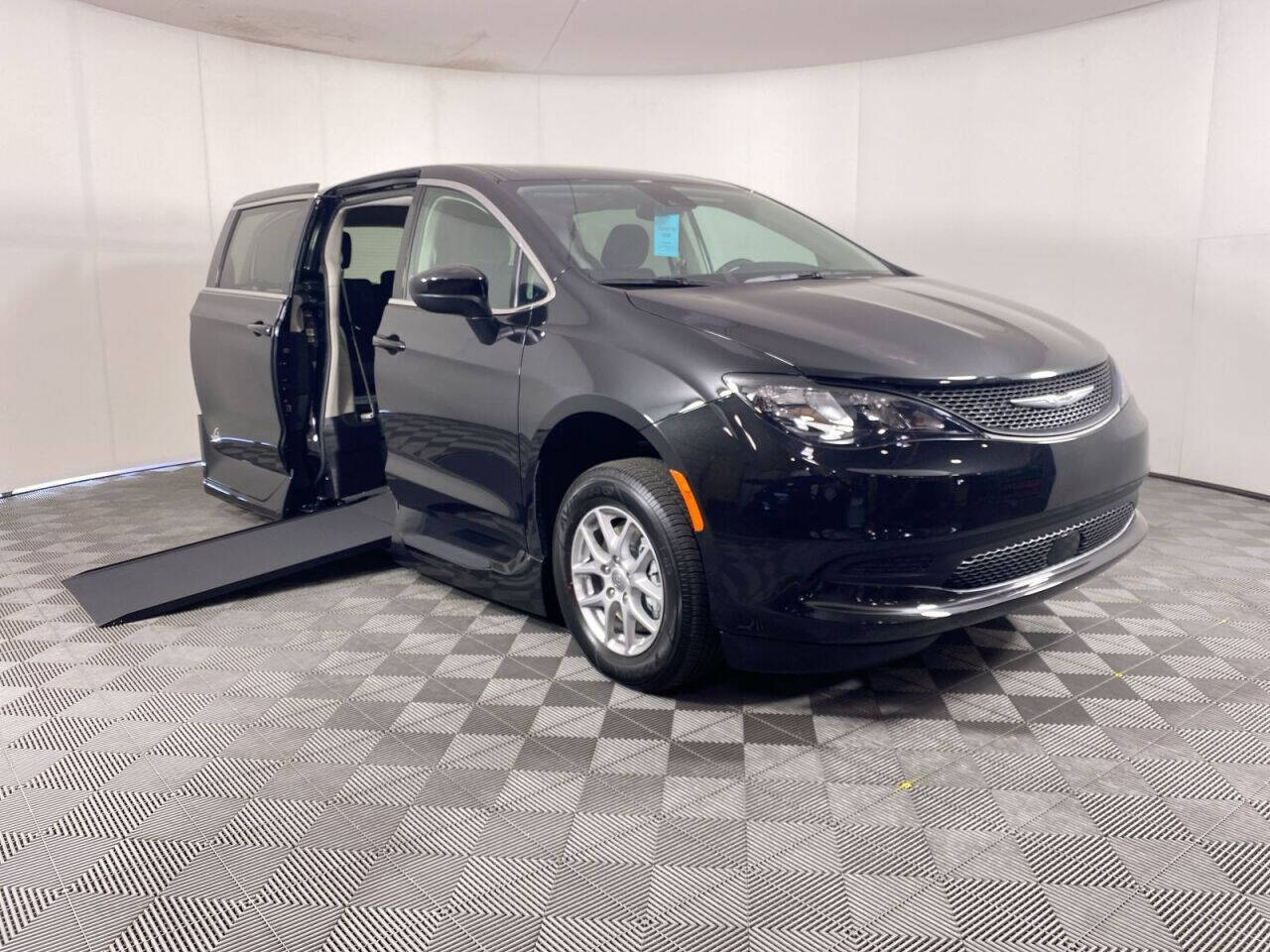 Wheelchair Handicap Van For Sale In Paducah, KY