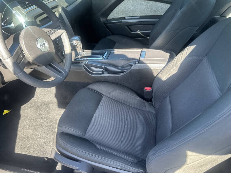 2010 Ford Mustang V6