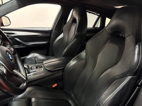 2015 BMW X6 M