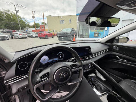 2023 Hyundai Elantra