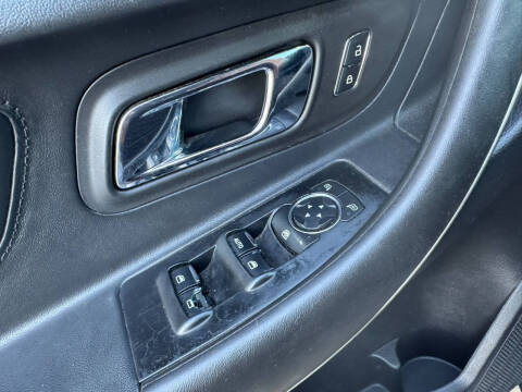 2014 Ford Taurus SEL