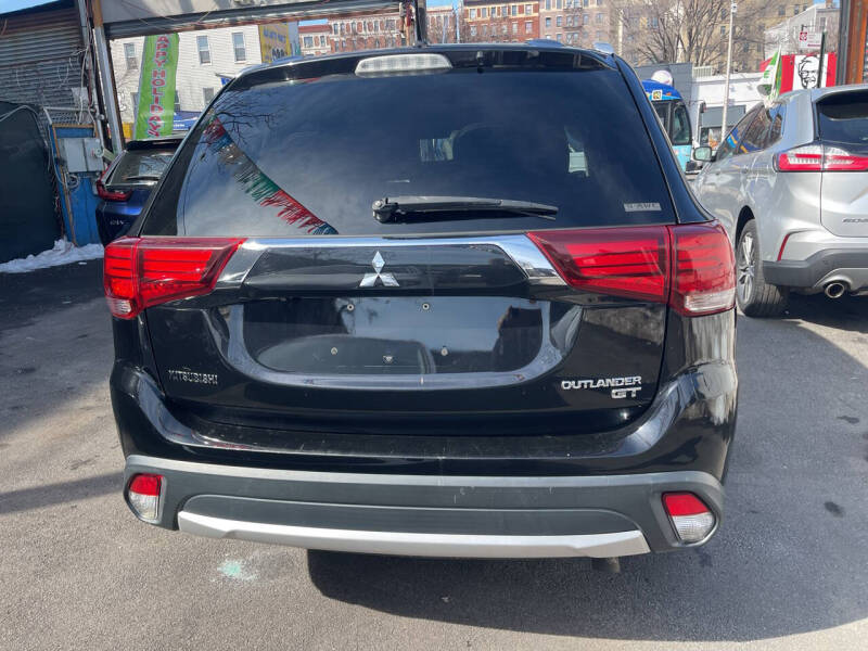 2016 Mitsubishi Outlander GT