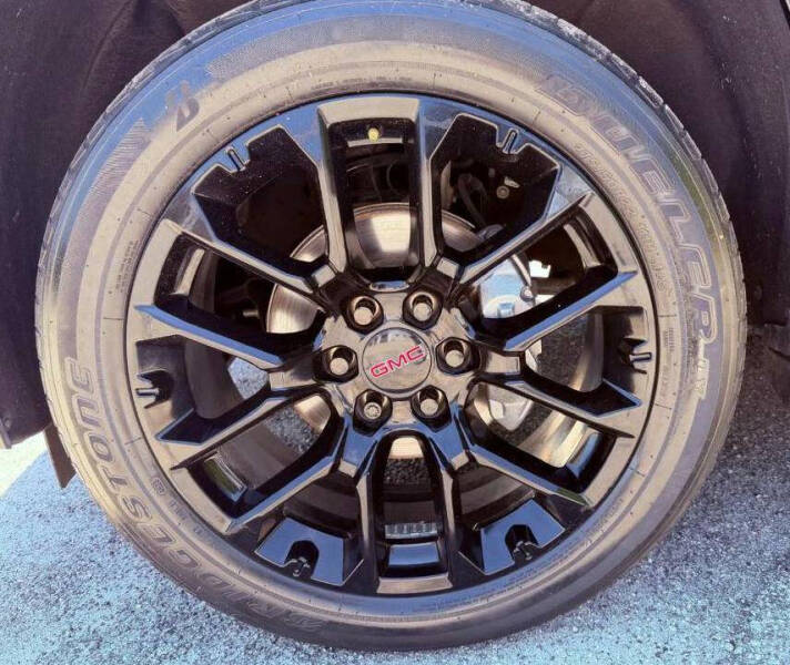 2022 GMC Yukon SLE