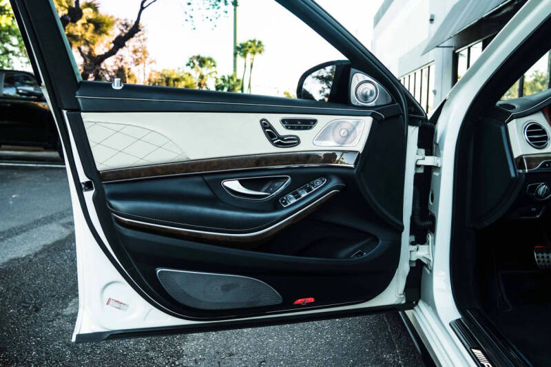 2017 Mercedes-Benz S-Class AMG S 63