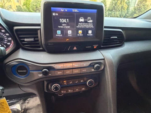 2019 Hyundai Veloster