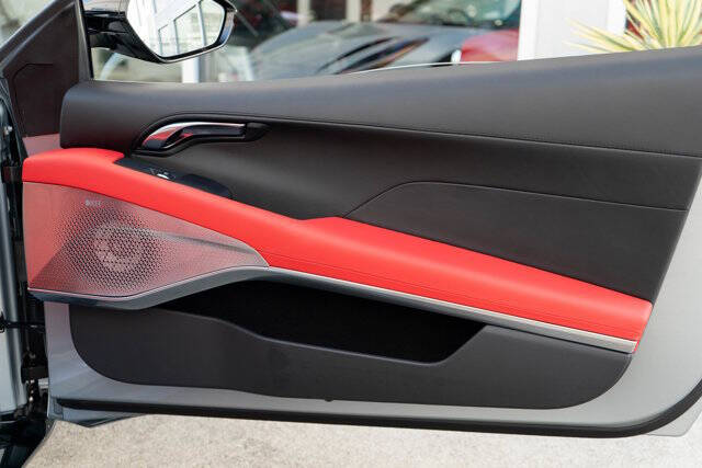 2025 Lotus Emira V6 Base