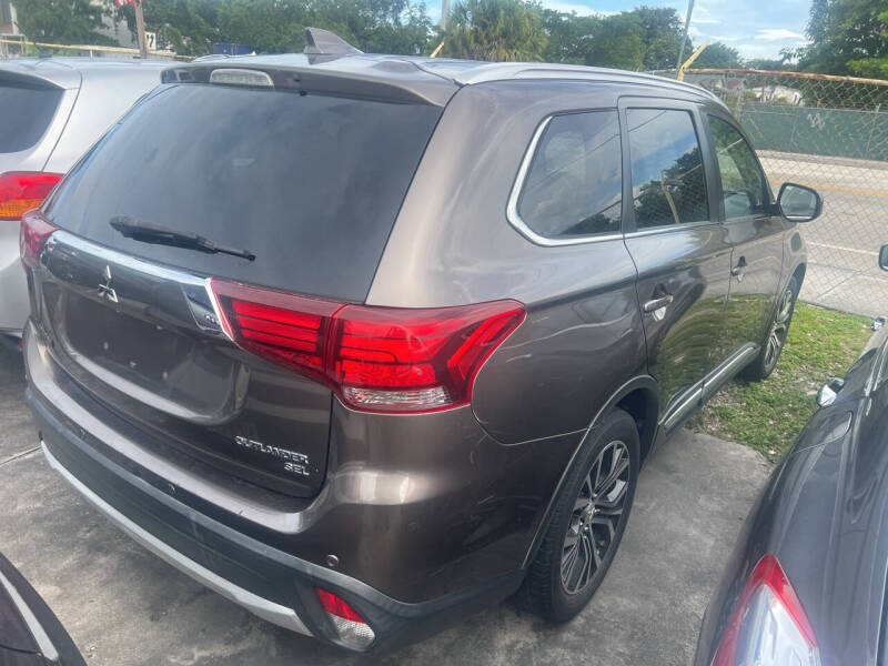 2017 Mitsubishi Outlander SEL