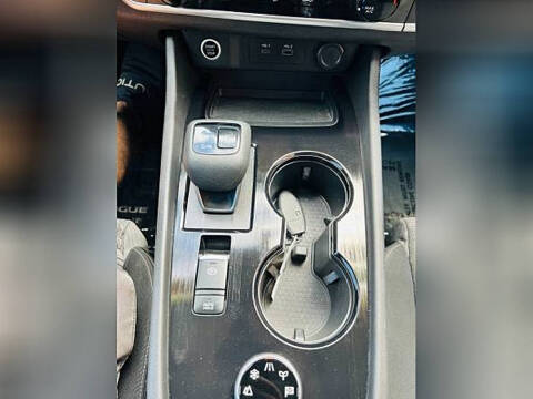 2021 Nissan Rogue S