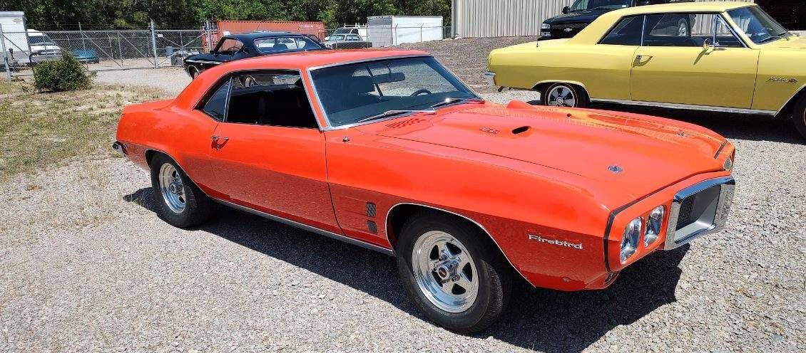 1969 Pontiac Firebird 3