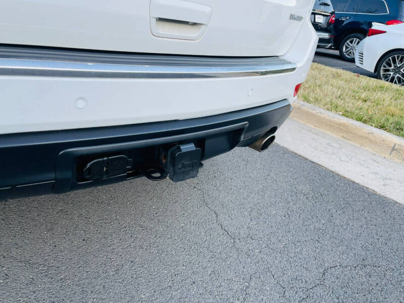 2015 Jeep Grand Cherokee Limited photo 13