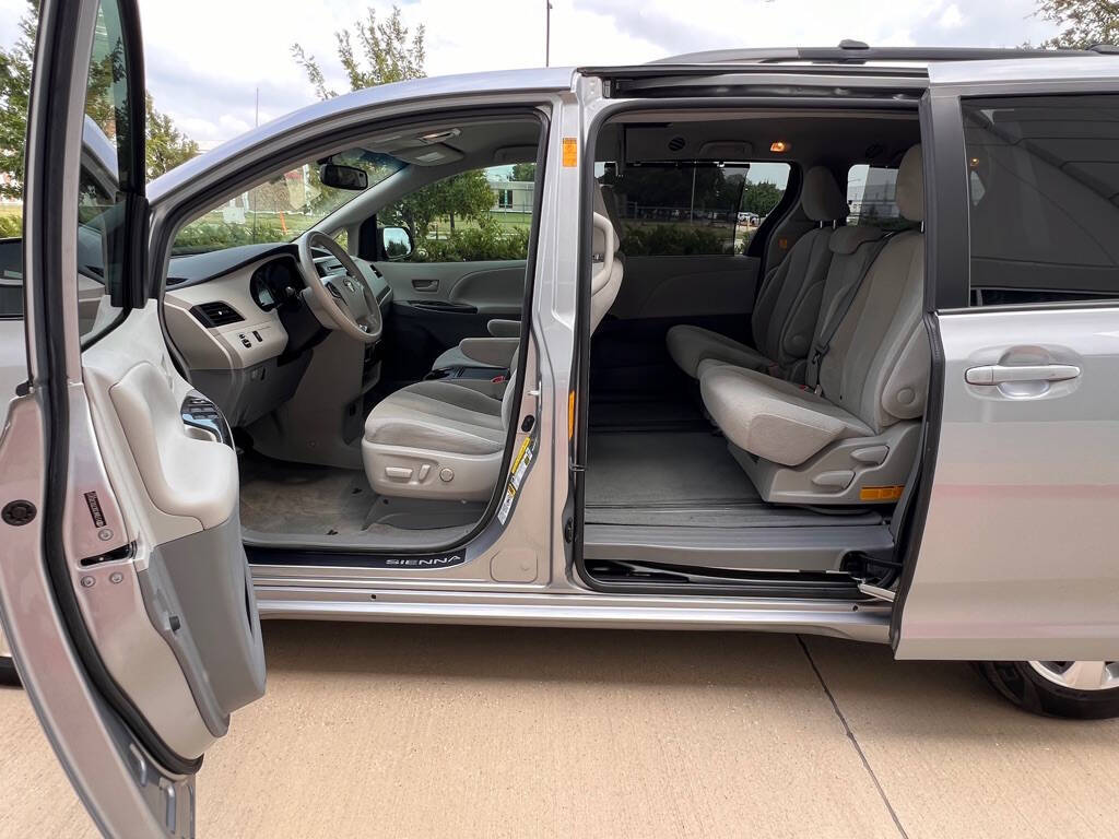 2013 Toyota Sienna for sale at Executive Auto Sales DFW LLC in Arlington, TX