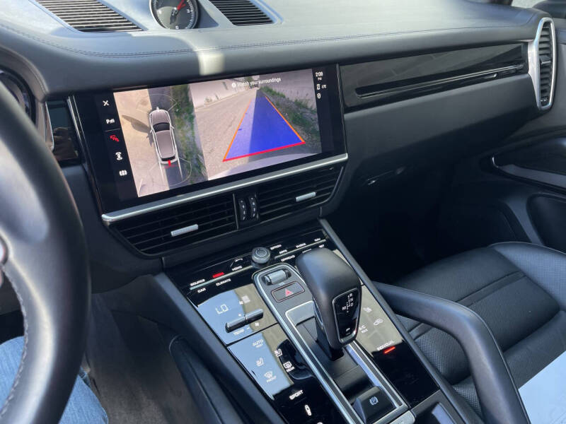 2022 Porsche Cayenne